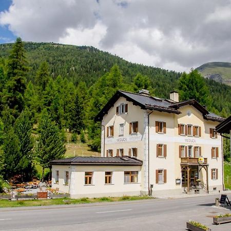 Hotel Veduta Cinuos-Chel Екстериор снимка