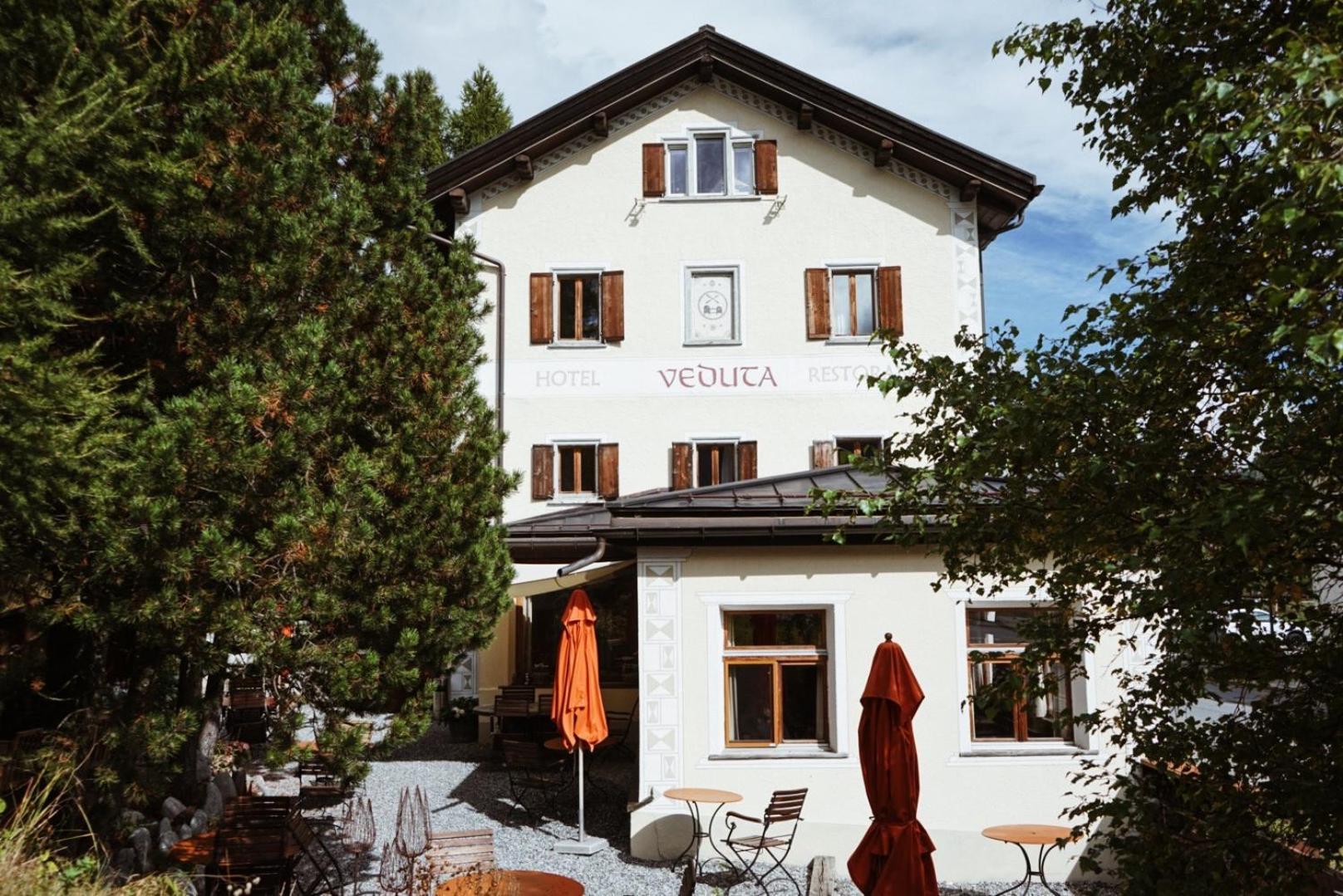 Hotel Veduta Cinuos-Chel Екстериор снимка